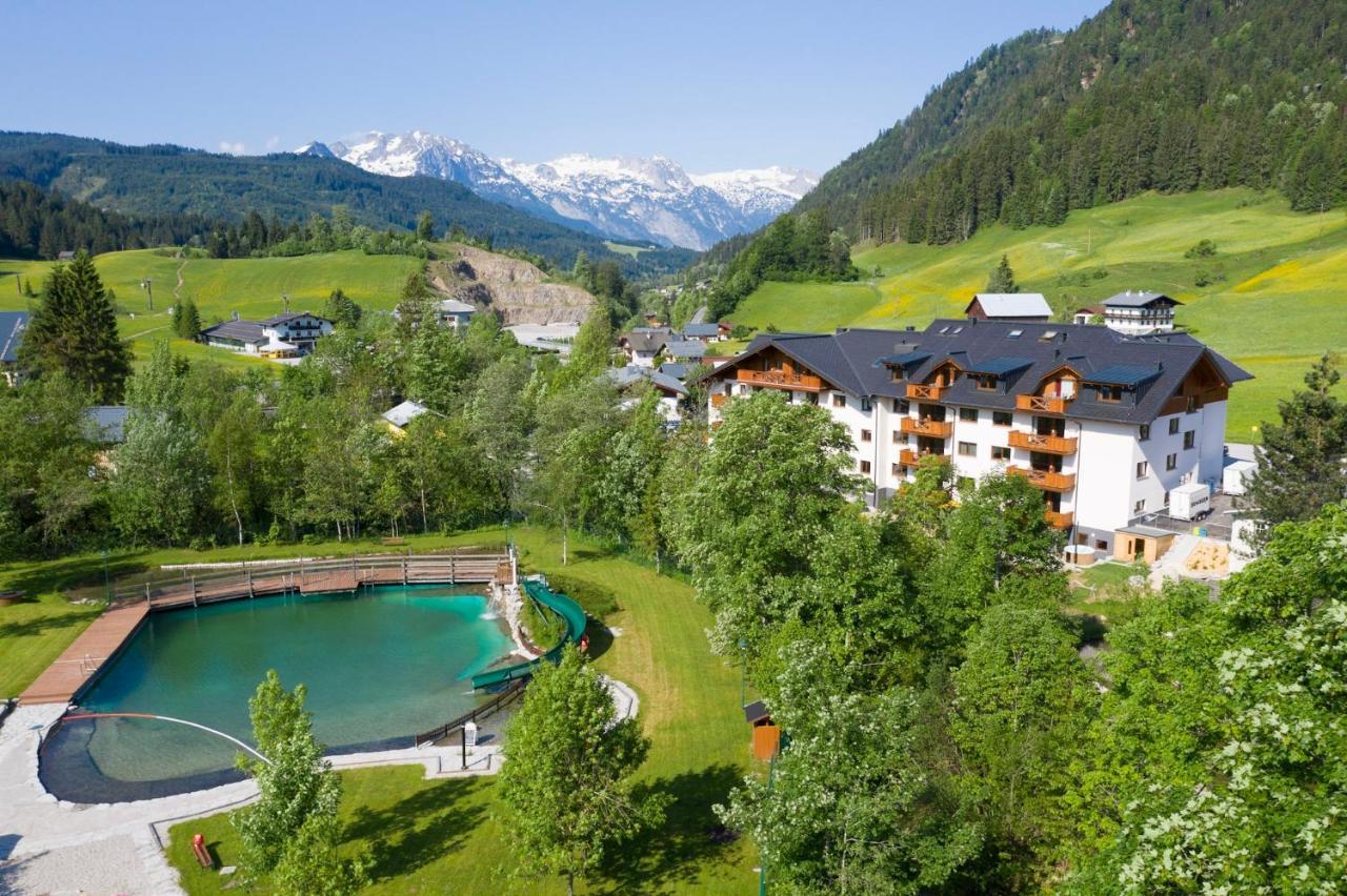 Apart- Und Wellnesshotel Dachsteinresort Russbach am Pass Gschutt Εξωτερικό φωτογραφία