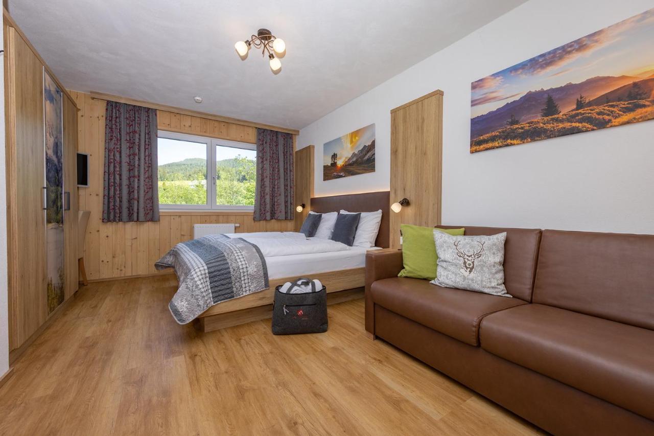 Apart- Und Wellnesshotel Dachsteinresort Russbach am Pass Gschutt Εξωτερικό φωτογραφία