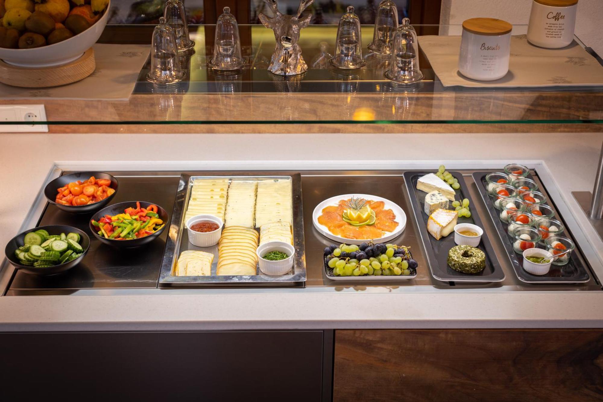 Apart- Und Wellnesshotel Dachsteinresort Russbach am Pass Gschutt Εξωτερικό φωτογραφία