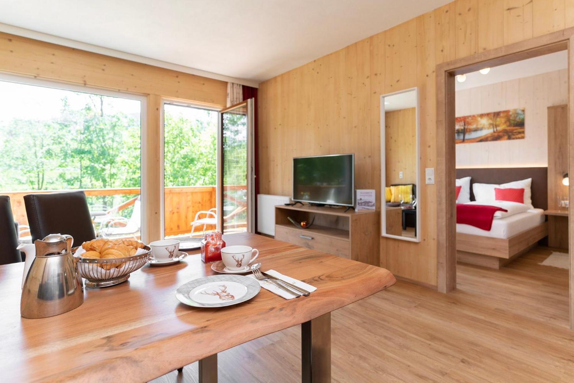 Apart- Und Wellnesshotel Dachsteinresort Russbach am Pass Gschutt Εξωτερικό φωτογραφία