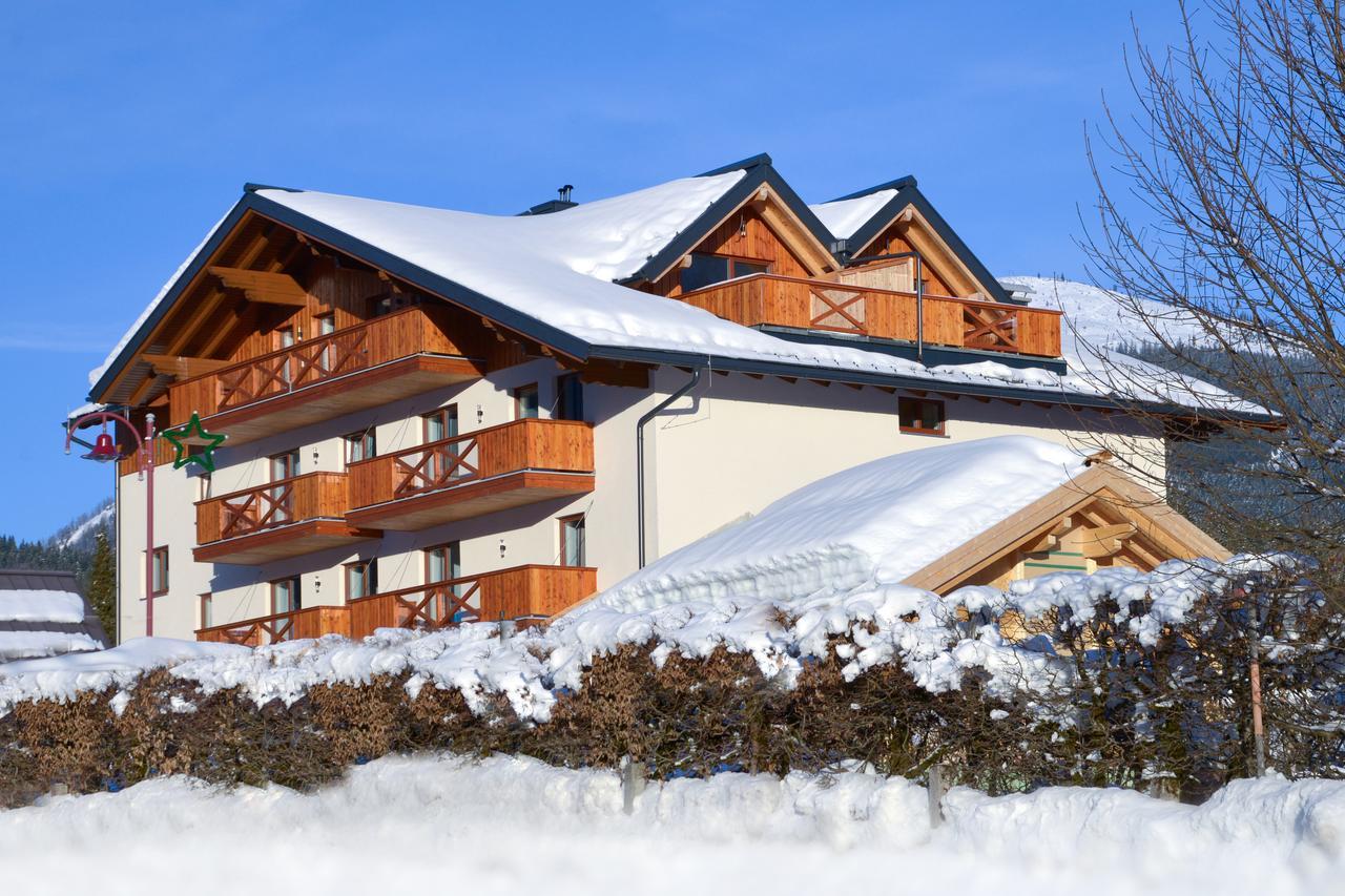 Apart- Und Wellnesshotel Dachsteinresort Russbach am Pass Gschutt Εξωτερικό φωτογραφία